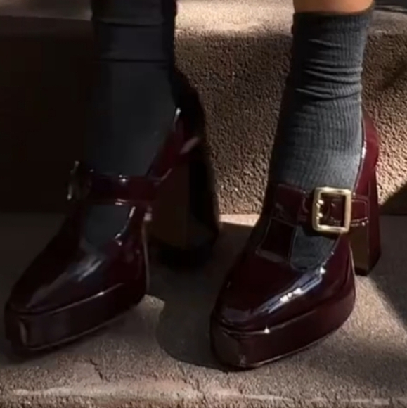 Vince Camuto Elegant Burgundy Marocean Platform Loafers Mary Jane size 7.5 - Picture 2 of 16